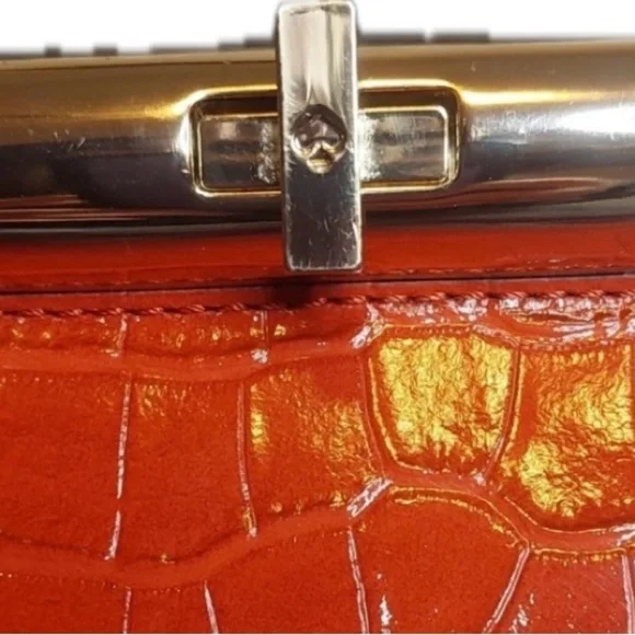 Kate Spade Red/Orange Knightsbridge Constance Shoulder Bag Comes with/care card.